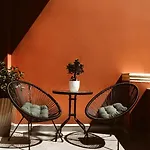 Kentia Fine Living Apartment